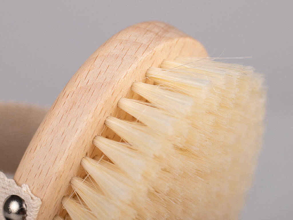 Brosse en bois pour massage du corps